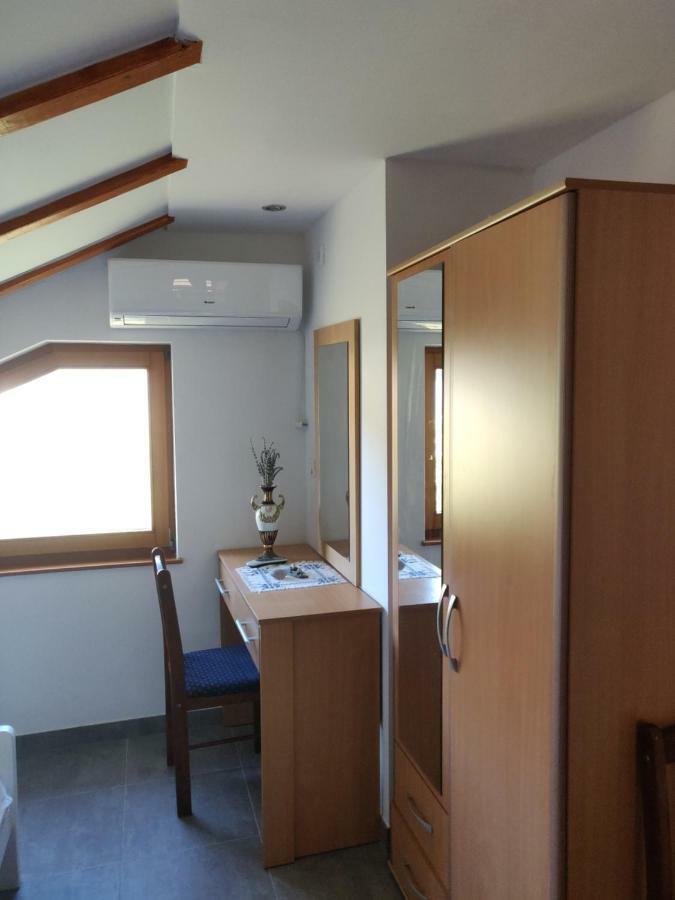 Guest House Maslina Vinišće Dış mekan fotoğraf