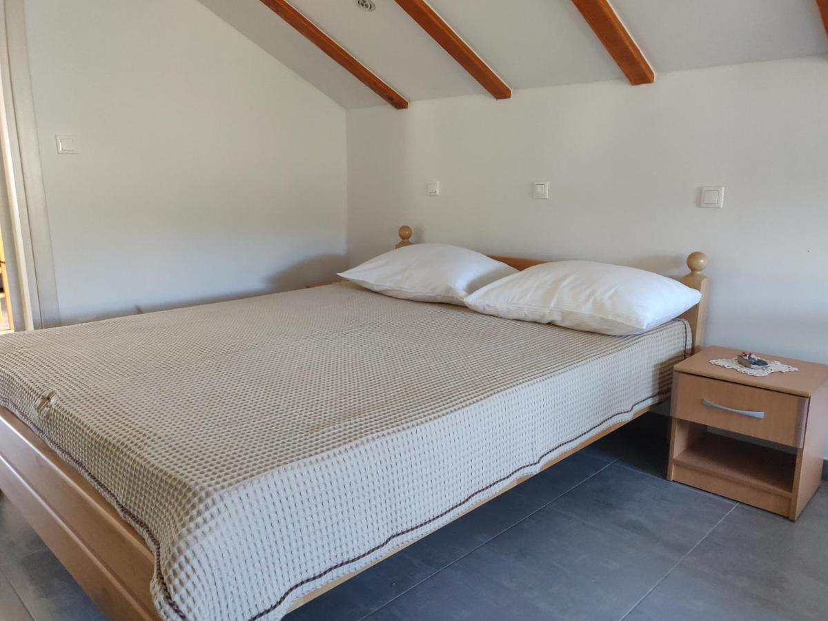 Guest House Maslina Vinišće Dış mekan fotoğraf